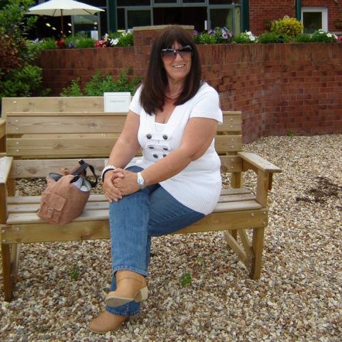 Escort Joi de Saint-Jacques-de-la-Lande