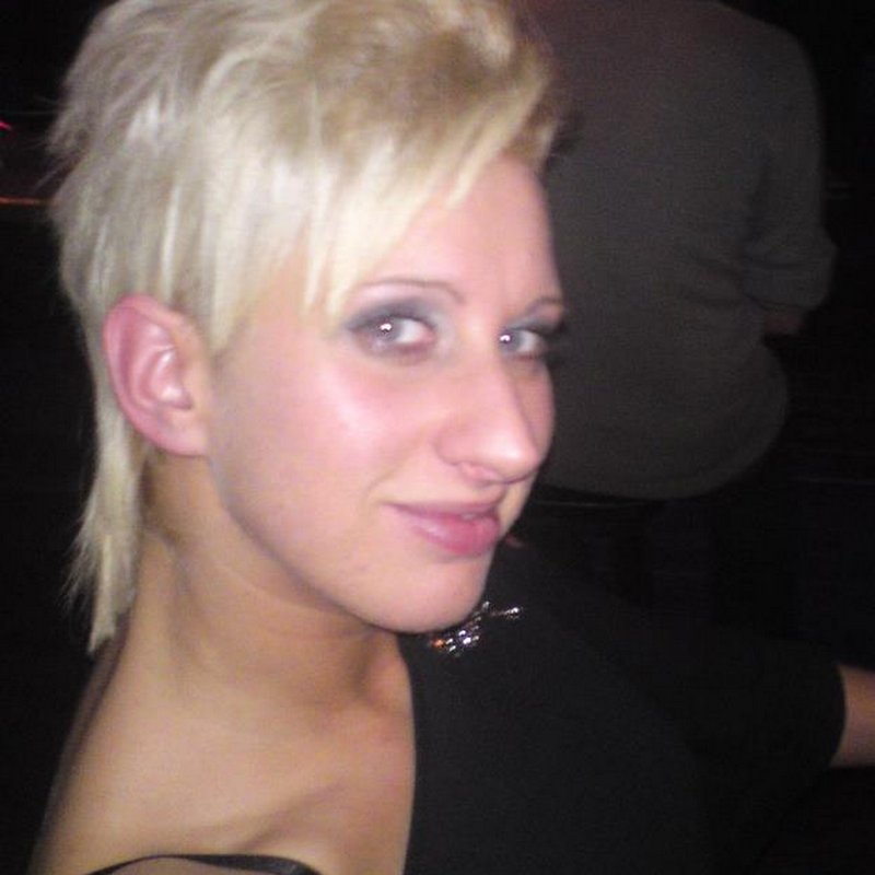 Escort Michayla de Saint-Julien-de-Peyrolas