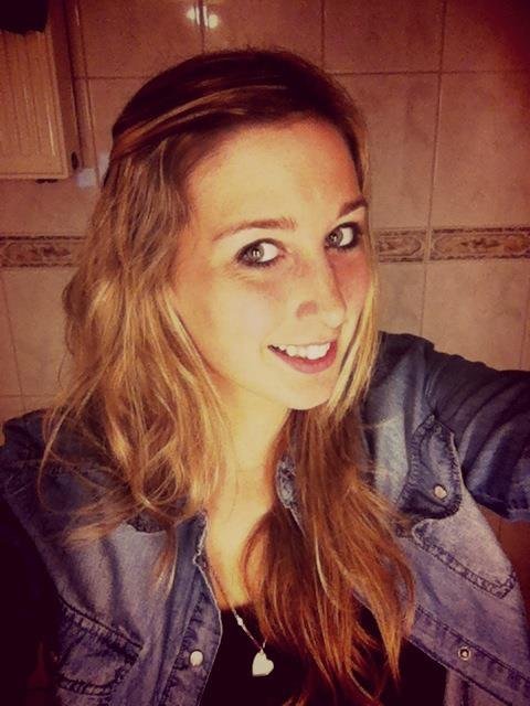 Escort Janis  de Lessard-le-National