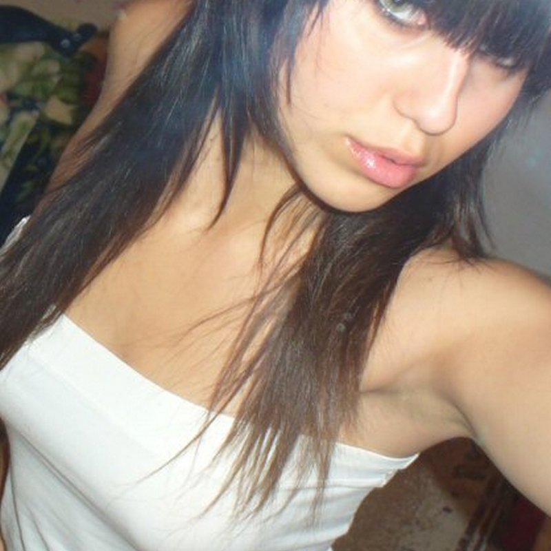 Escort Willa de Saint-Denis-du-Pin