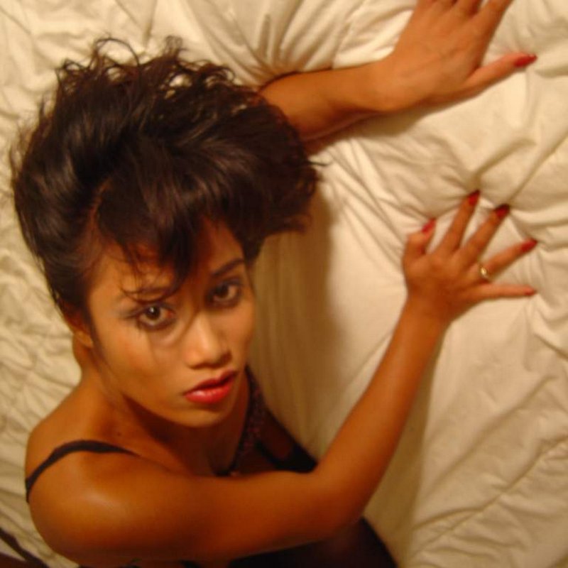 Escort Esta de Courcoury