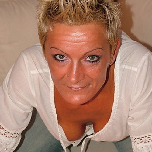 Escort Linnie de Saint-Erblon