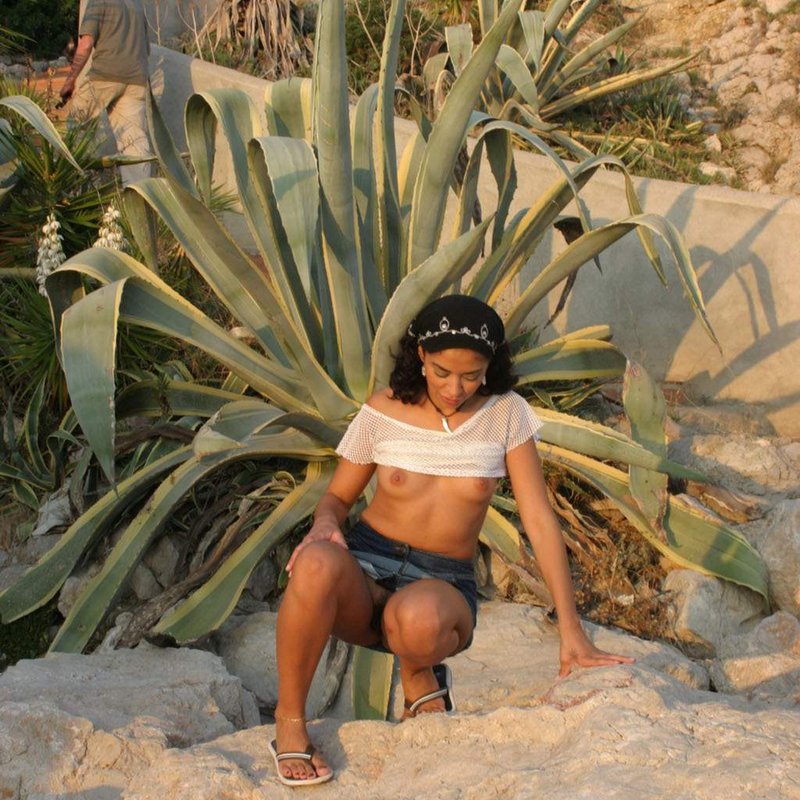 Escort Clara de Succieu