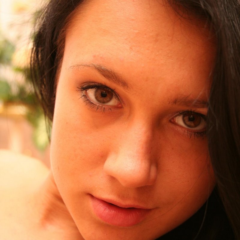 Escort Alannis de Assions