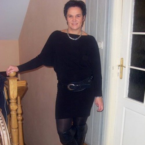 Escort Roslyn de Touvre