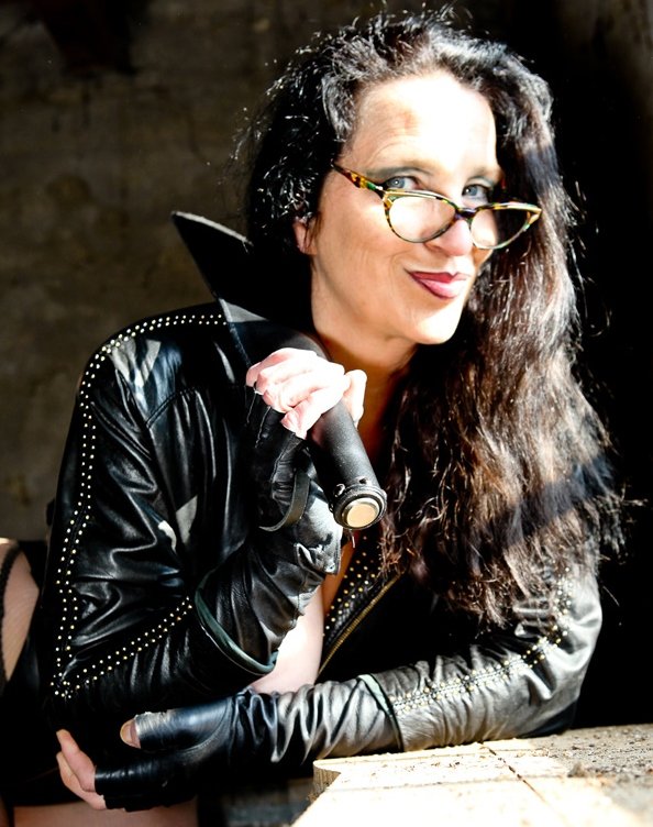 Escort Léontine de Thiron-Gardais